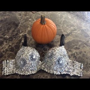 Costume bra